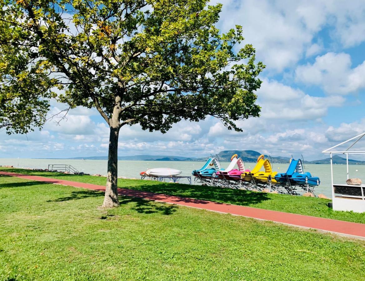 Babvirag Porta Fonyodliget Villa Екстериор снимка